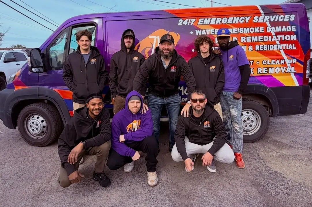 716 Clean Up and Restoration Team